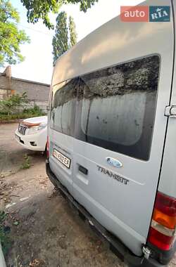 Грузовой фургон Ford Transit 2004 в 