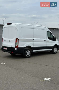 Грузовой фургон Ford Transit 2020 в 