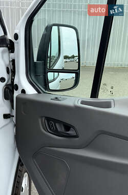 Грузовой фургон Ford Transit 2020 в 