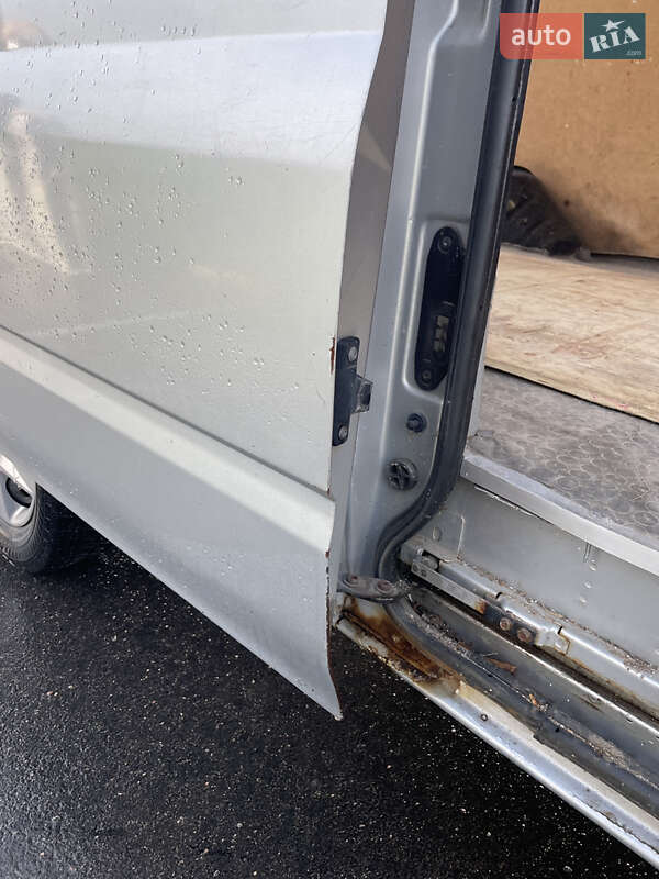 Грузовой фургон Ford Transit 2011 в Коростене