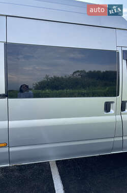 Грузовой фургон Ford Transit 2011 в 