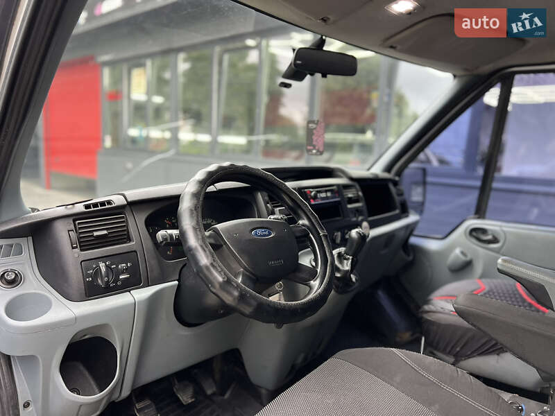 Микроавтобус Ford Transit 2008 в Черновцах