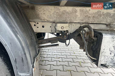 Грузовой фургон Ford Transit 2001 в 
