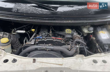 Грузовой фургон Ford Transit 2001 в 