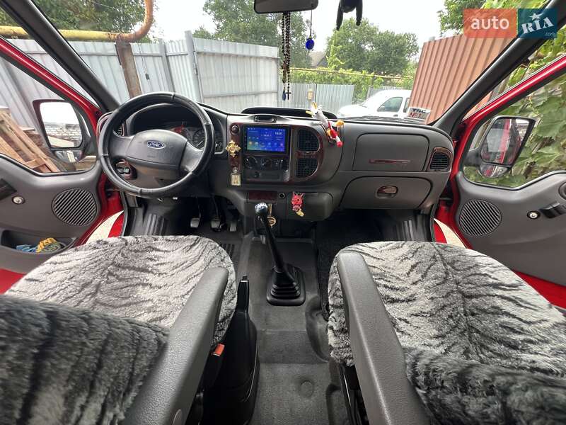 Вантажопасажирський фургон Ford Transit 2003 в Покрові