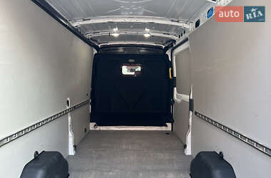 Грузовой фургон Ford Transit 2020 в 