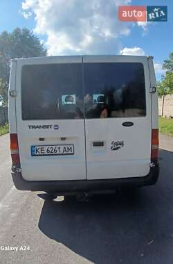 Грузовой фургон Ford Transit 2003 в 