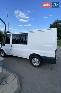 Грузовой фургон Ford Transit 2002 в 