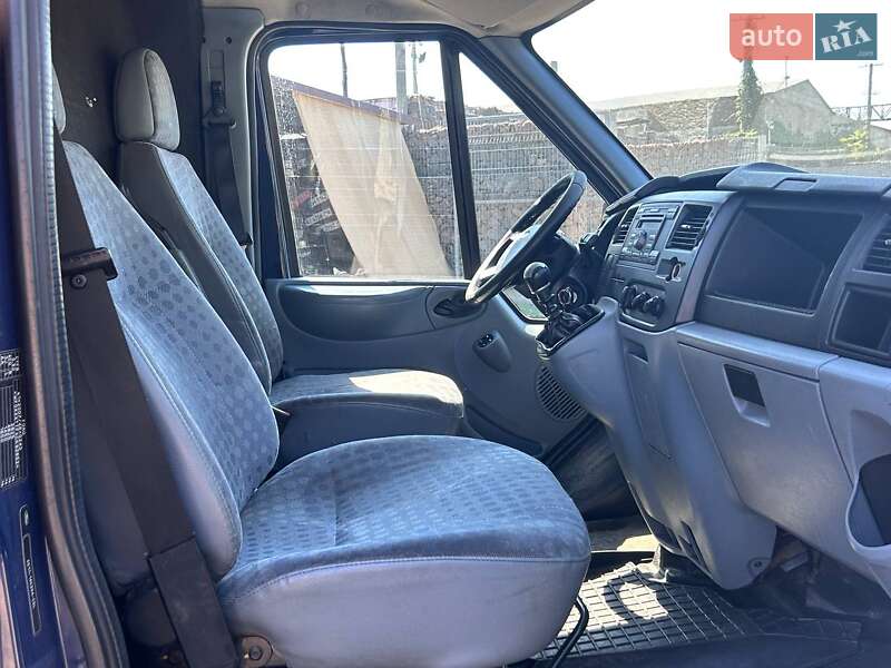 Вантажний фургон Ford Transit 2012 в Одесі