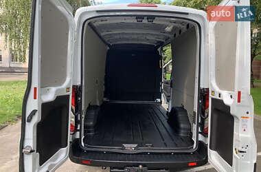 Грузовой фургон Ford Transit 2022 в 