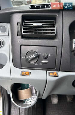 Грузопассажирский фургон Ford Transit 2012 в 