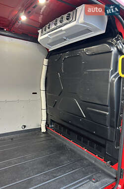 Грузовой фургон Ford Transit 2020 в 