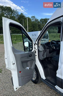 Грузопассажирский фургон Ford Transit 2015 в 