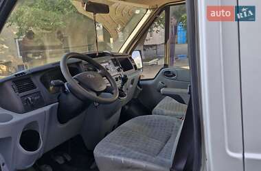 Грузовой фургон Ford Transit 2007 в 