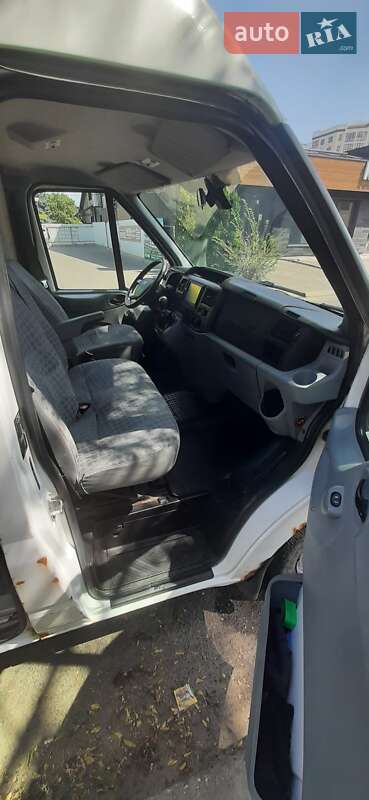 Микроавтобус Ford Transit 2007 в Золотоноше