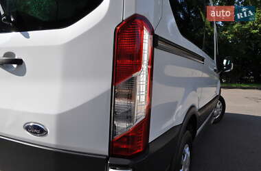 Микроавтобус Ford Transit 2017 в 