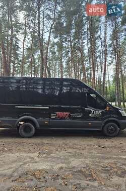 Вантажний фургон Ford Transit 2016 в 