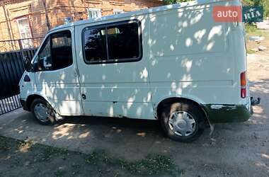 Грузовой фургон Ford Transit 2000 в 