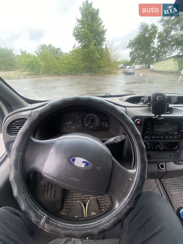Грузопассажирский фургон Ford Transit 2002 в Кременчуге