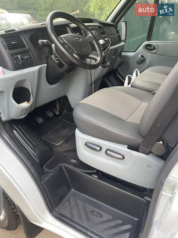 Мікроавтобус Ford Transit 2011 в Ірпені