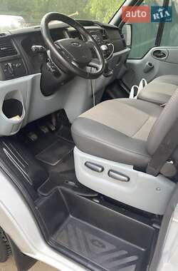 Микроавтобус Ford Transit 2011 в 