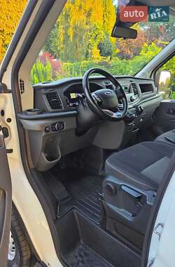 Грузовой фургон Ford Transit 2019 в 