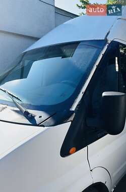 Мікроавтобус Ford Transit 2000 в 