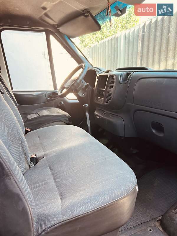 Вантажний фургон Ford Transit 2000 в Кам'янському