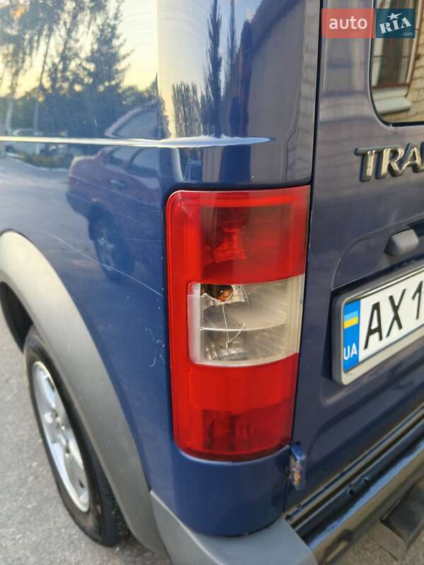 Грузовой фургон Ford Transit 2005 в Краснокутске