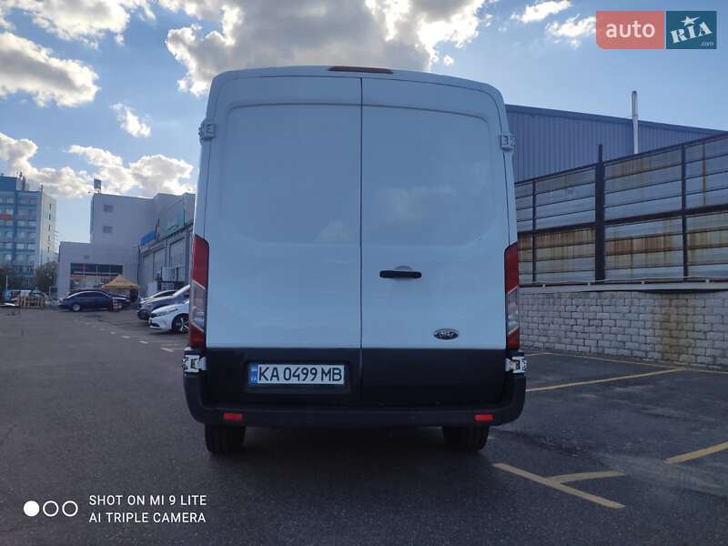 Грузовой фургон Ford Transit 2017 в Киеве