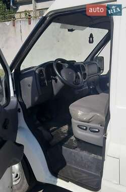 Грузовой фургон Ford Transit 2006 в 