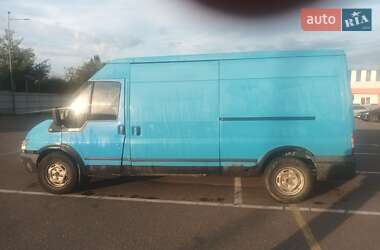 Грузовой фургон Ford Transit 2003 в 