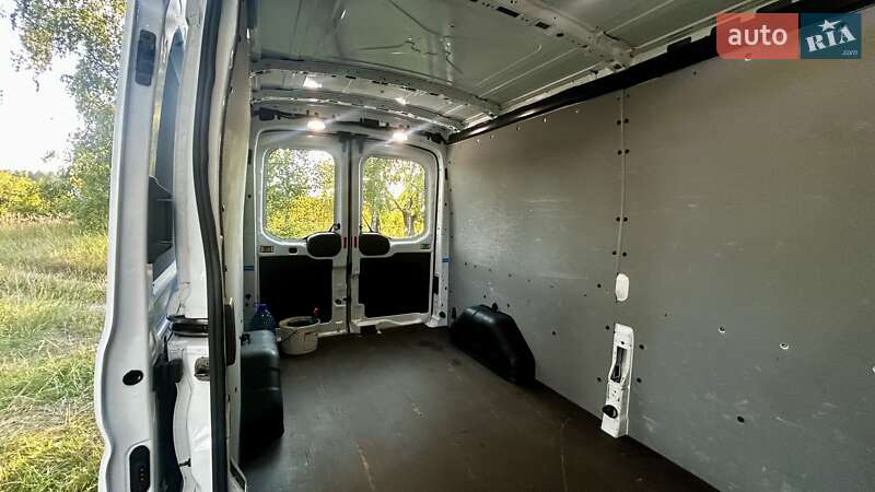 Вантажний фургон Ford Transit 2020 в Києві