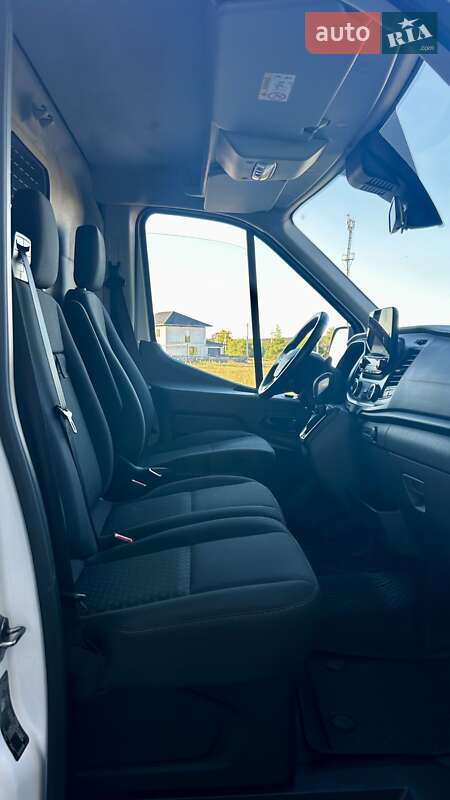 Вантажний фургон Ford Transit 2020 в Києві