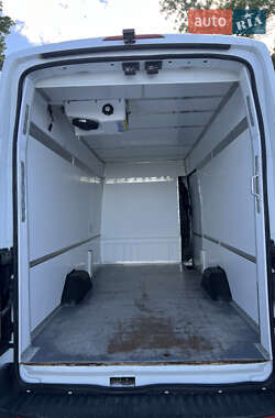 Грузовой фургон Ford Transit 2016 в 