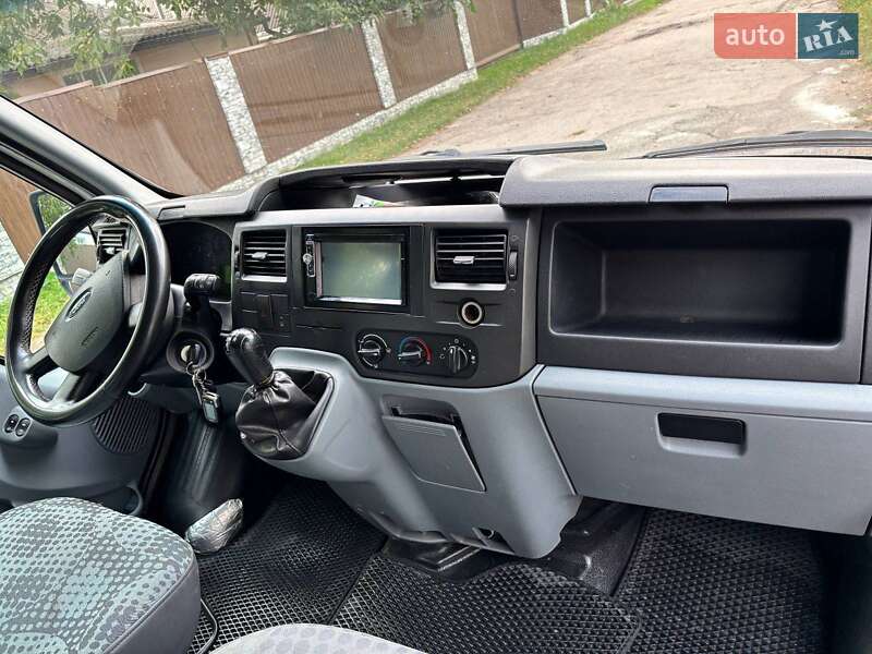 Вантажопасажирський фургон Ford Transit 2008 в Таращі