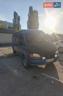 Грузовой фургон Ford Transit 1998 в 