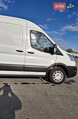 Вантажний фургон Ford Transit 2020 в 