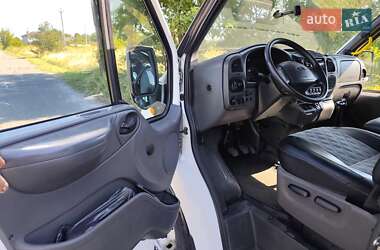 Грузопассажирский фургон Ford Transit 2006 в 