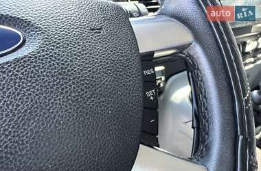 Мікроавтобус Ford Transit 2013 в 