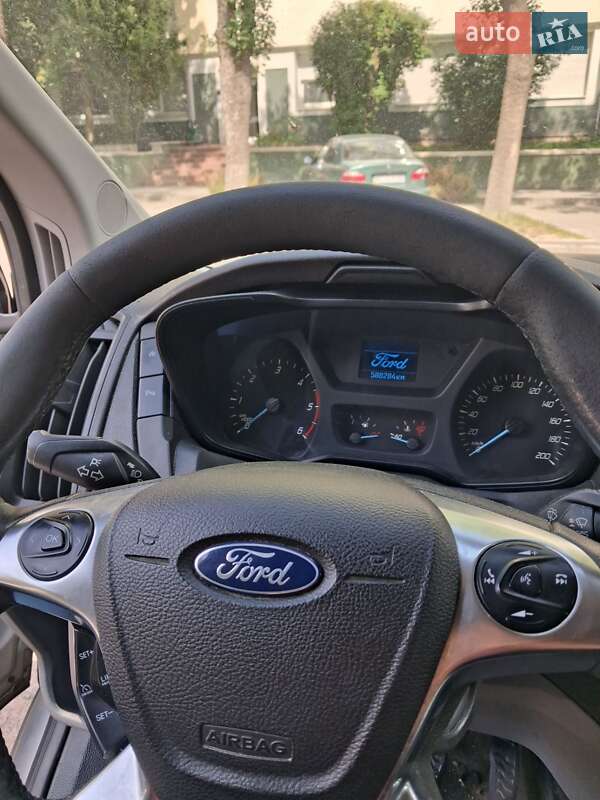Мікроавтобус Ford Transit 2016 в Львові