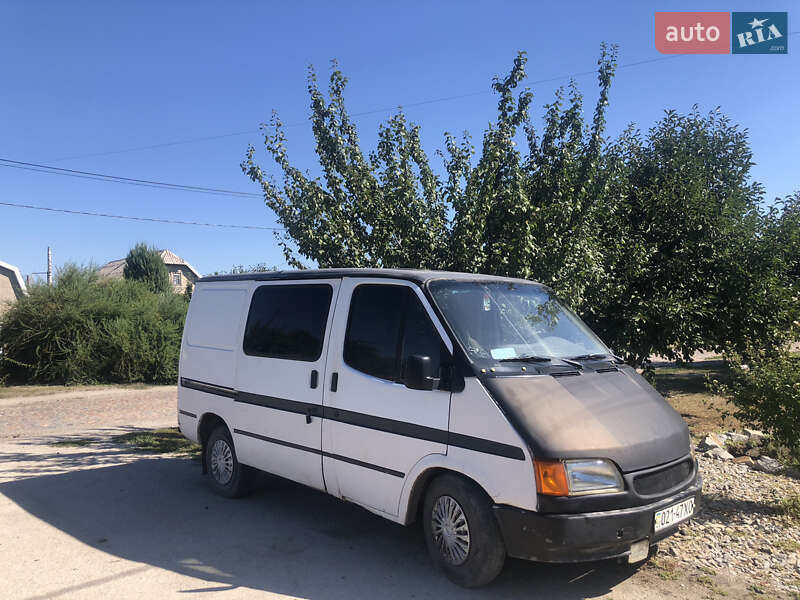 Микроавтобус Ford Transit 1988 в 