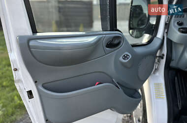 Грузовой фургон Ford Transit 2010 в 