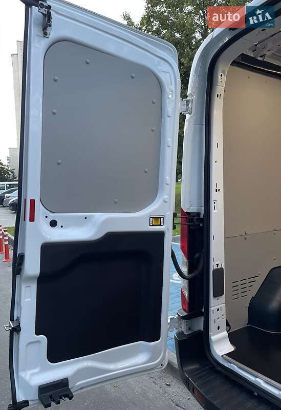 Вантажний фургон Ford Transit 2019 в Львові фото 18 Вантажний фургон Ford Transit 2019 в Львові