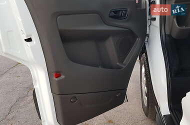 Грузовой фургон Ford Transit 2020 в 