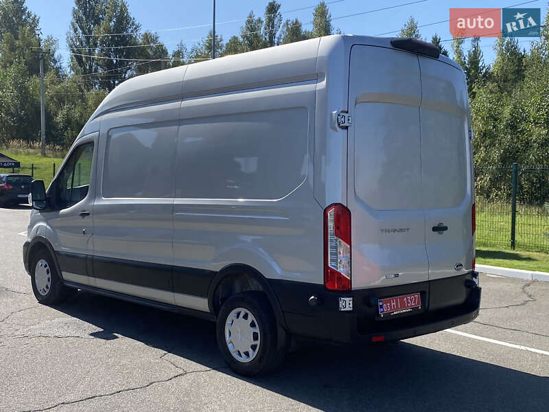 Грузовой фургон Ford Transit 2021 в Ирпене