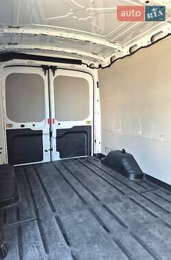 Вантажний фургон Ford Transit 2019 в 