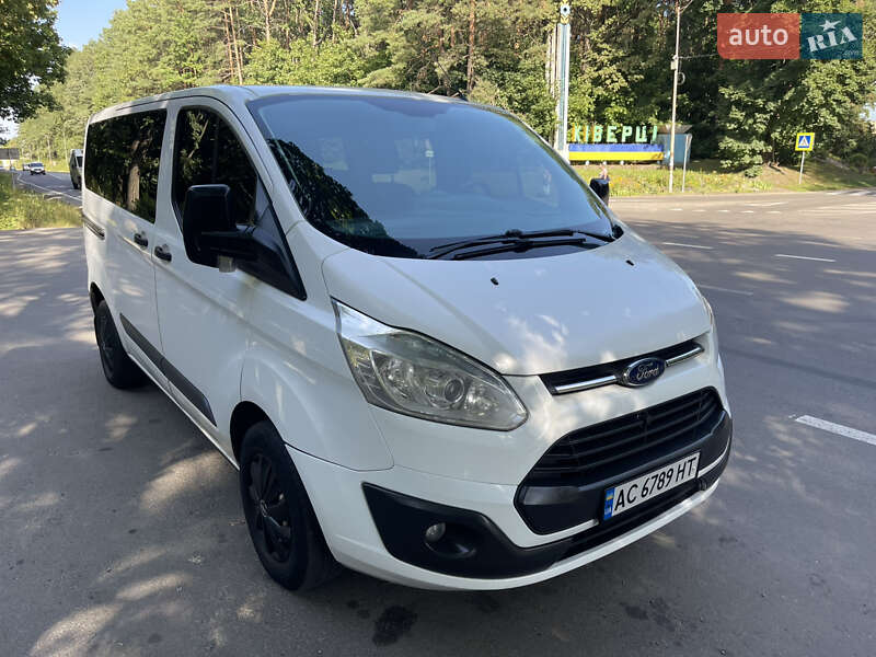 Минивэн Ford Transit 2013 в Киверцах