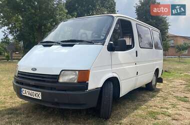 Вантажопасажирський фургон Ford Transit 1988 в 