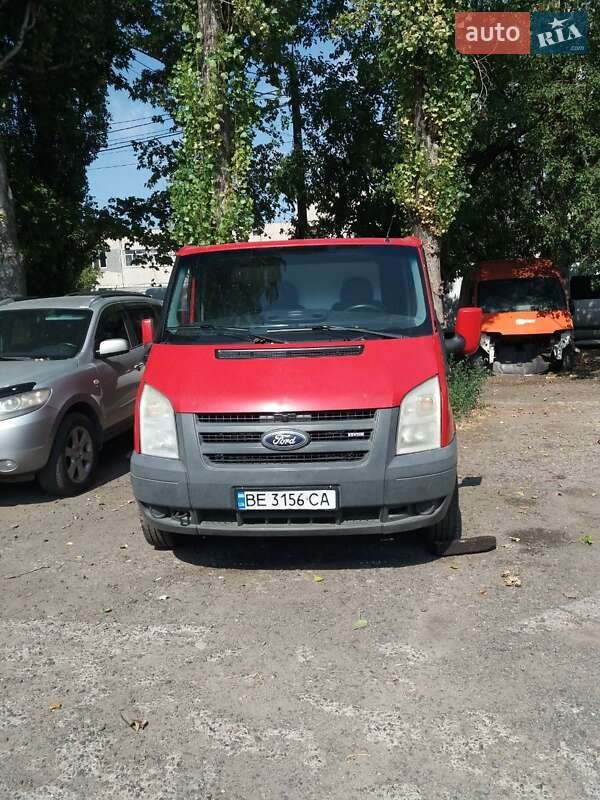 Вантажний фургон Ford Transit 2007 в 